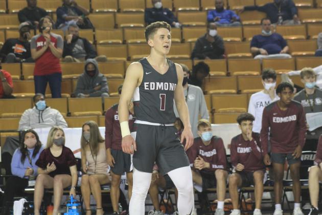 Sean Pedulla led Memorial with 18 points in his final high school game