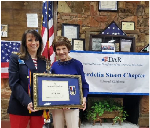 EDMOND’S CORDELIA STEEN CHAPTER, NSDAR, HONORS MO ANDERSON WITH THE DAR WOMEN IN AMERICAN HISTORY MEDAL AWARD